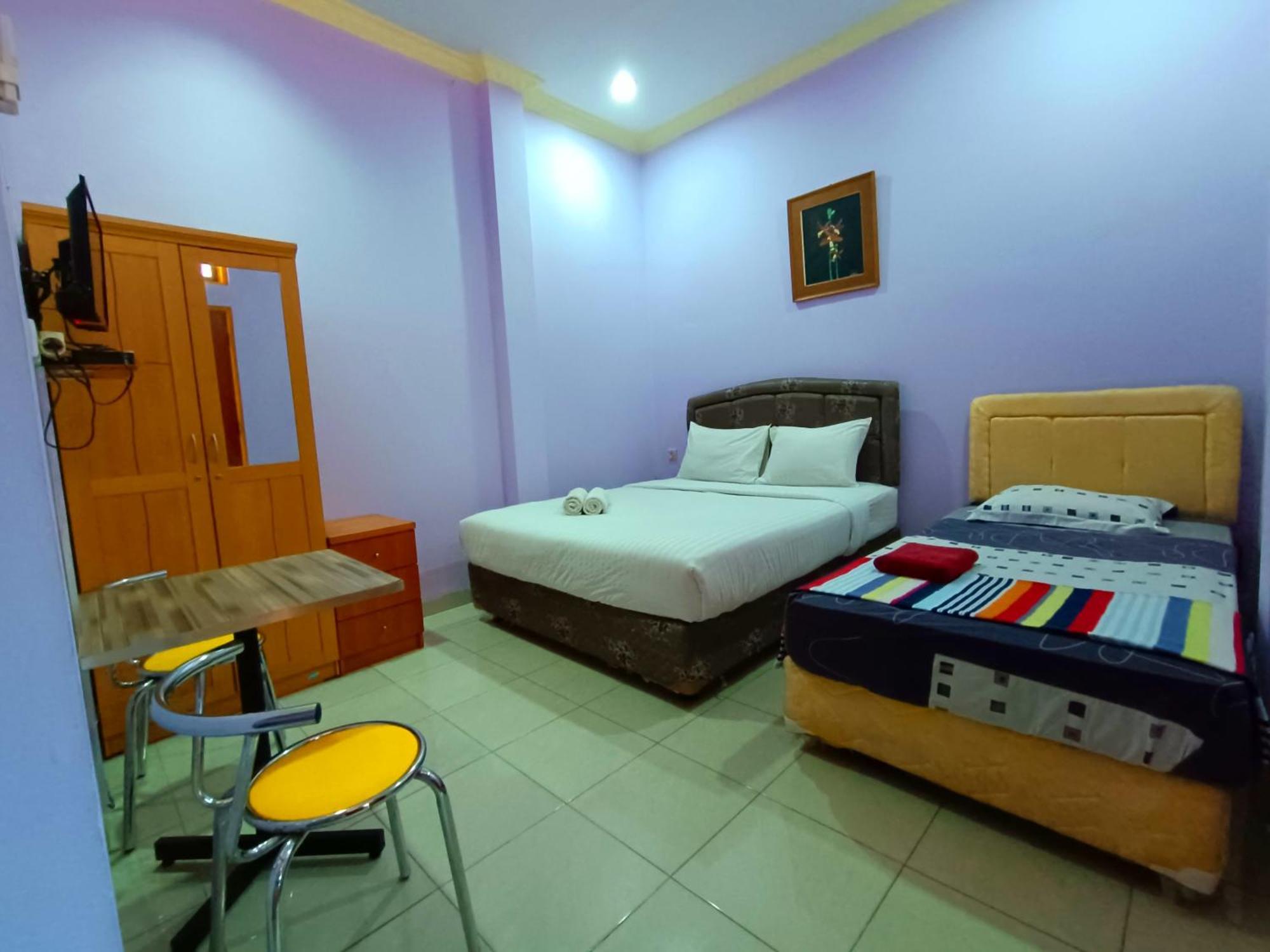 Wisma Mutiara Padang  Ngoại thất bức ảnh