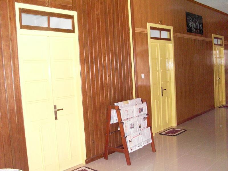 Wisma Mutiara Padang  Ngoại thất bức ảnh
